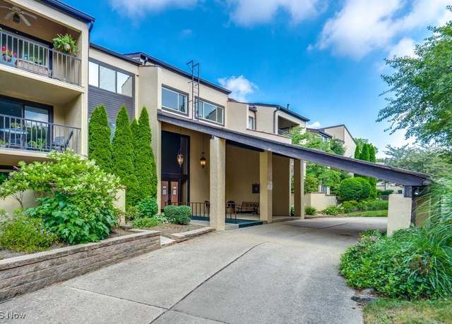 Property at 1012 Bunker Dr #307, Akron, OH 44333, 3 beds, 2.5 baths