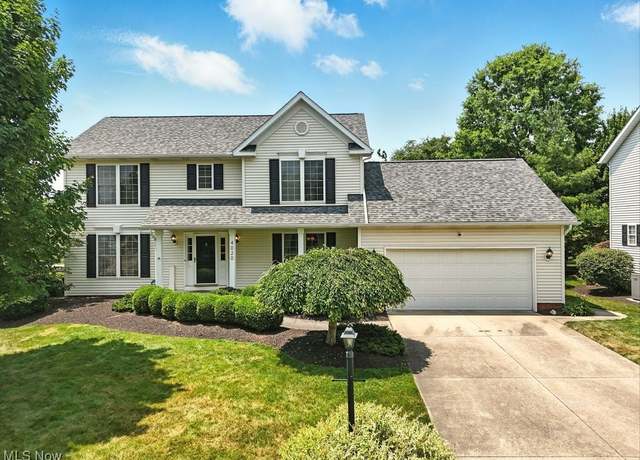 Property at 4020 Bishops Gate Cir, Stow, OH 44224, 4 beds, 2.5 baths