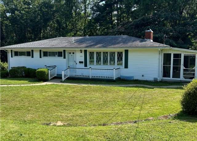 Property at 204 Coventry Rd, Marietta, OH 45750, 4 beds, 3 baths