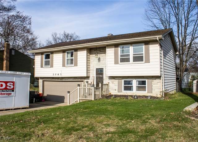 Property at 2063 Woodland Trce, Youngstown, OH 44515, 3 beds, 2 baths