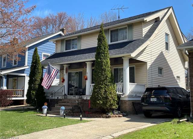 Property at 3729 W 133rd St, Cleveland, OH 44111, 4 beds, 2 baths