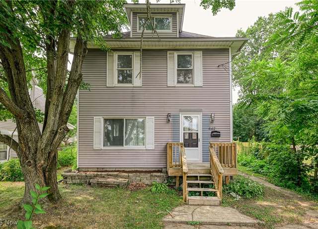 Property at 442 Wooster Rd N, Barberton, OH 44203, 4 beds, 1.5 baths