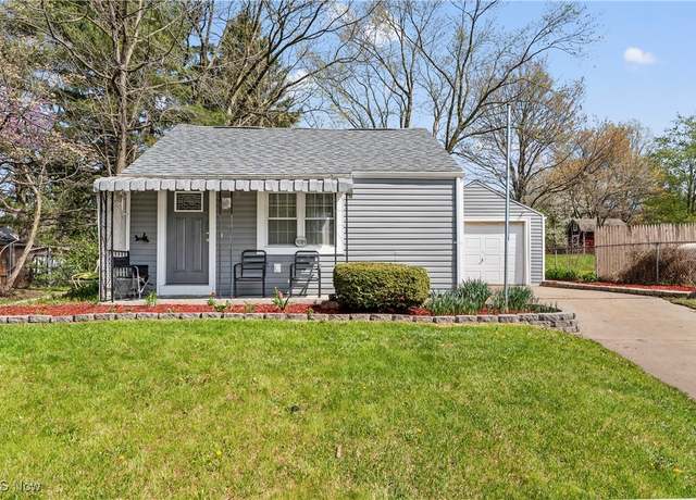 Property at 4089 Faircrest St SW, Canton, OH 44706, 3 beds, 2 baths