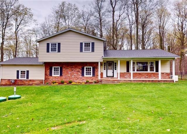 Property at 7662 Oak Hill Dr, Chesterland, OH 44026, 4 beds, 2 baths