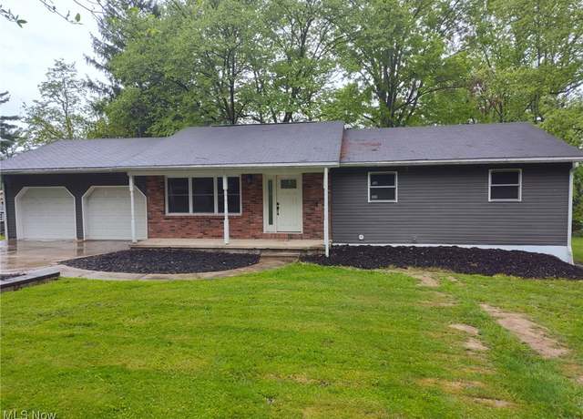 Property at 2139 Earl Dr, Zanesville, OH 43701, 5 beds, 2 baths