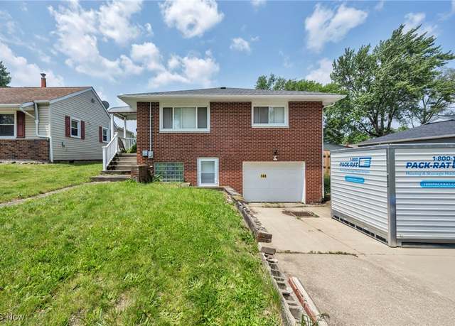 Property at 146 Hillman Rd, Akron, OH 44312, 2 beds, 2 baths