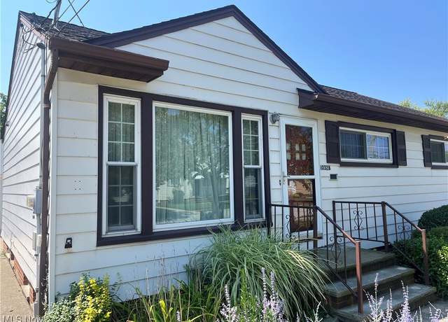 Property at 30326 Royalview Dr, Willowick, OH 44095, 3 beds, 1 bath