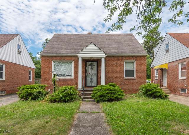 Property at 4078 E 154th St, Cleveland, OH 44128, 3 beds, 1 bath
