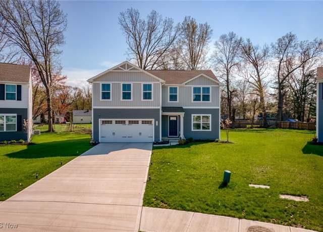 Property at 152 Zenith Ct, Eastlake, OH 44095, 4 beds, 2.5 baths