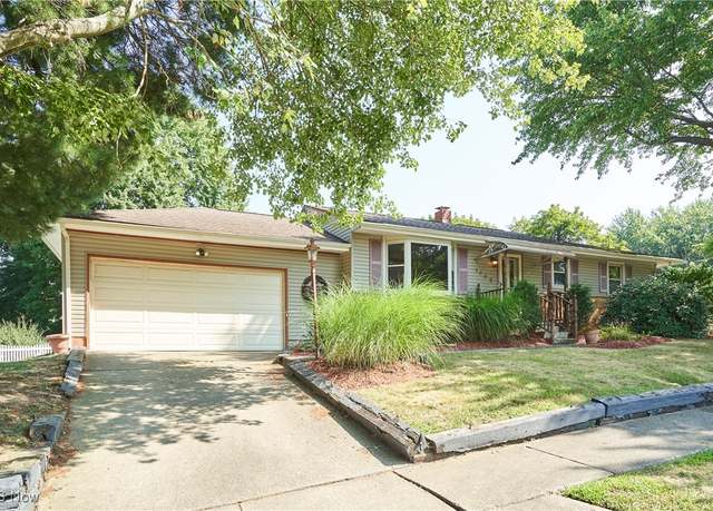 Property at 1645 Bronson Rd, Akron, OH 44305, 2 beds, 1 bath