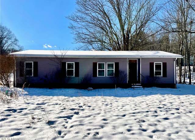 Property at 72 Crosswinds Dr, Chester, WV 26034, 3 beds, 2 baths