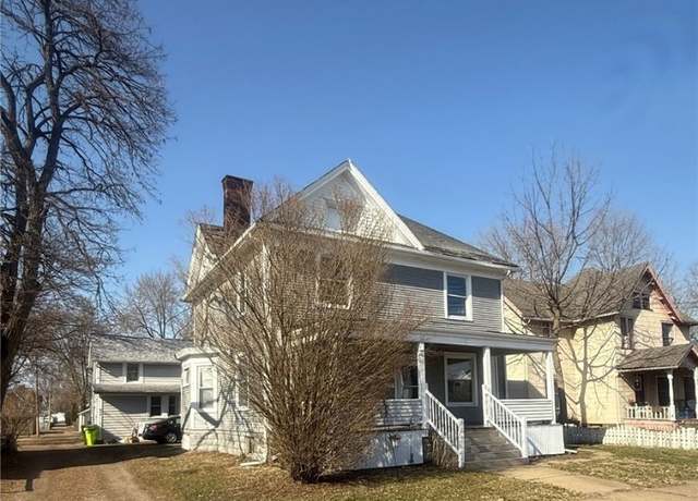 Property at 716 North Ave NE, Massillon, OH 44646, 6 beds, 3 baths