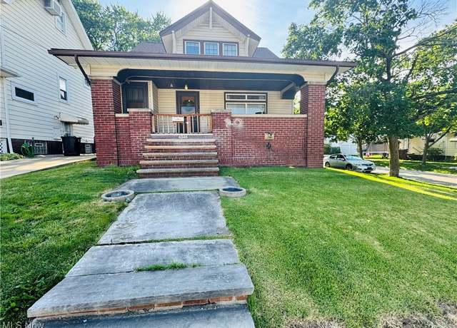 Property at 4346 W 48th St, Cleveland, OH 44144, 3 beds, 3 baths