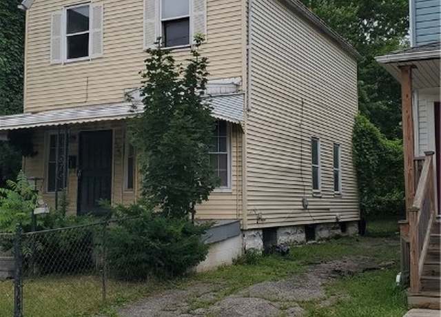Property at 2307 E 103rd St, Cleveland, OH 44106, 4 beds, 1.5 baths