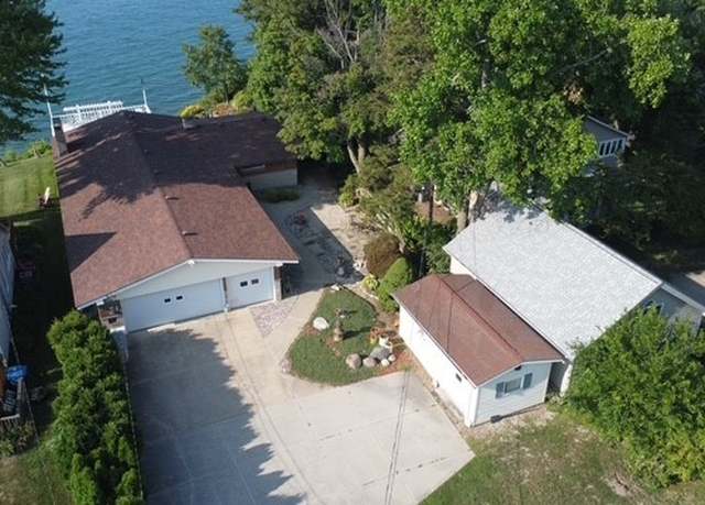Property at 7429 Salida Rd, Mentor On The Lake, OH 44060, 3 beds, 2.5 baths