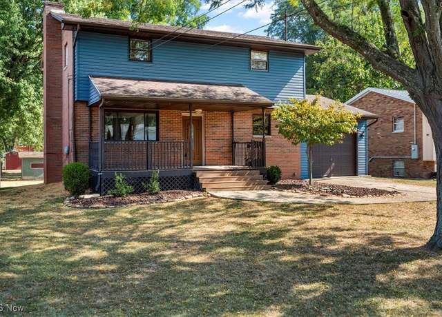 Property at 1403 9th St, Vienna, WV 26105, 4 beds, 2 baths