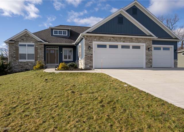 Property at 8849 Scotsbury Glen St NW, Massillon, OH 44646, 5 beds, 4.5 baths
