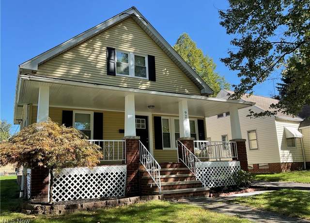 Property at 925 E 236th St, Euclid, OH 44123, 4 beds, 2 baths