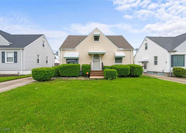 Property at 12501 York Blvd, Garfield Heights, OH 44125, 3 beds, 1 bath