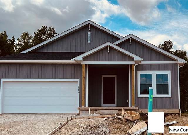 Property at 132 Willow Way, Elyria, OH 44035, 3 beds, 2 baths