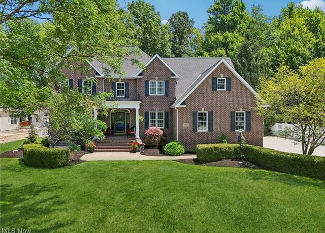 Property at 7747 Ellington Pl, Mentor, OH 44060, 5 beds, 5 baths