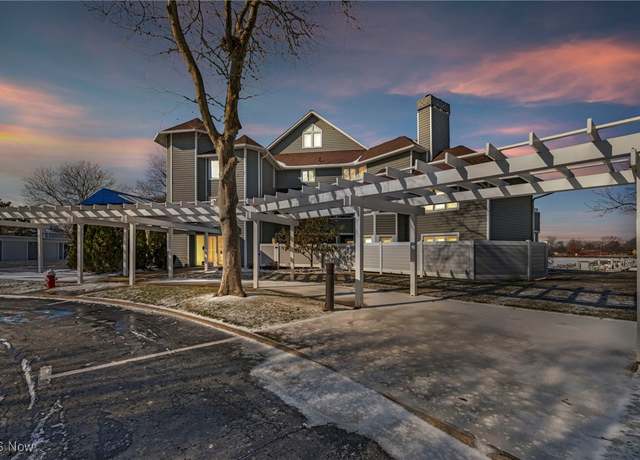Property at 81 Marina Point Dr #81, Sandusky, OH 44870, 3 beds, 2 baths