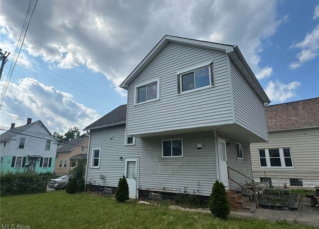 Property at 3463 W 46 St, Cleveland, OH 44102, 3 beds, 1.5 baths