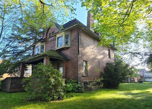 Property at 40 6th St SE, Massillon, OH 44646, 3 beds, 1 bath