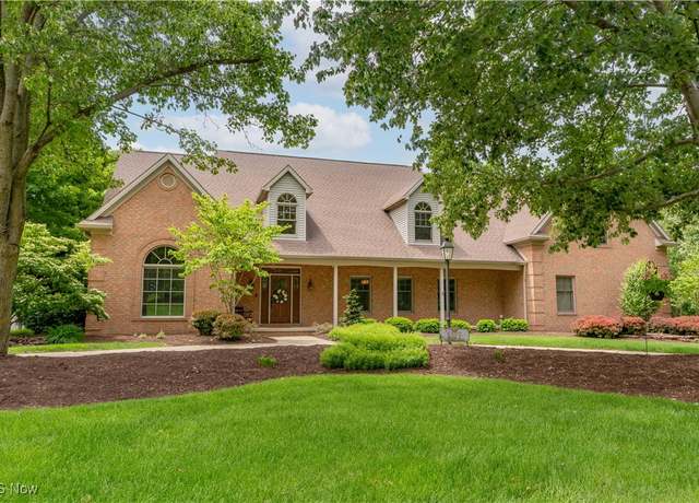 Property at 5679 Carters Grove Cir NW, Massillon, OH 44646, 4 beds, 4 baths