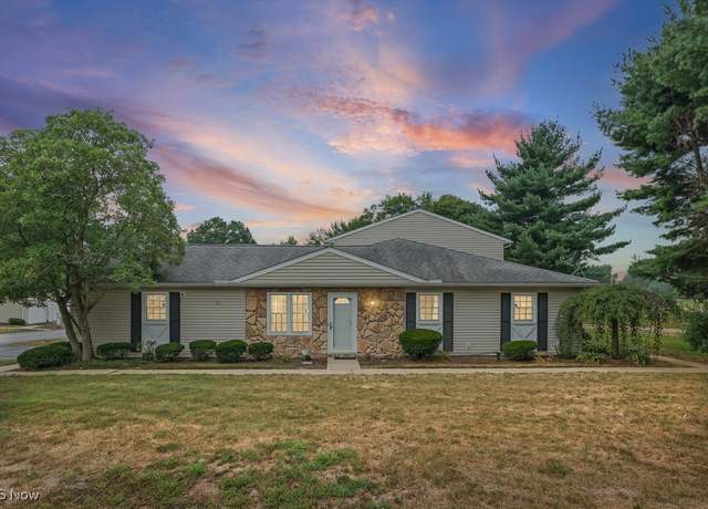 Property at 3950 Townhouse Ln #14, Uniontown, OH 44685, 3 beds, 2 baths