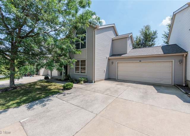 Property at 566 Tealbrook Ln, Stow, OH 44224, 3 beds, 2 baths