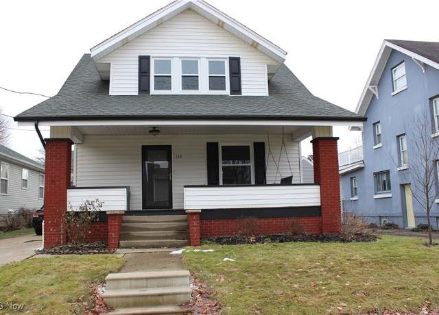 Property at 132 7th St NE, North Canton, OH 44720, 4 beds, 2.5 baths