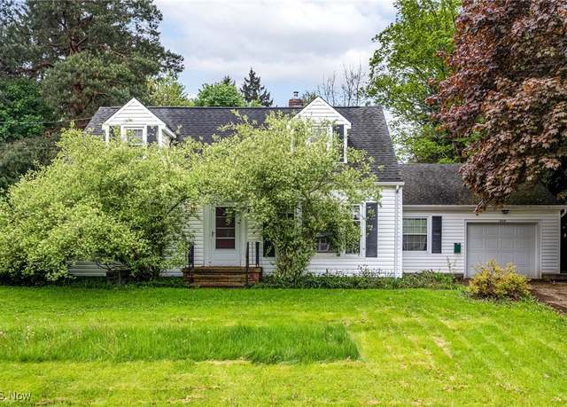 Property at 2376 Burnham Rd, Akron, OH 44333, 4 beds, 2 baths