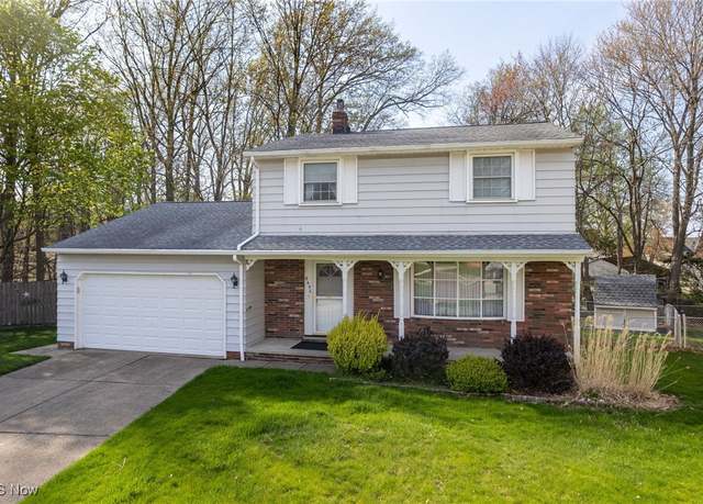 Property at 6450 Hawthorne Cir, Parma, OH 44134, 4 beds, 1.5 baths