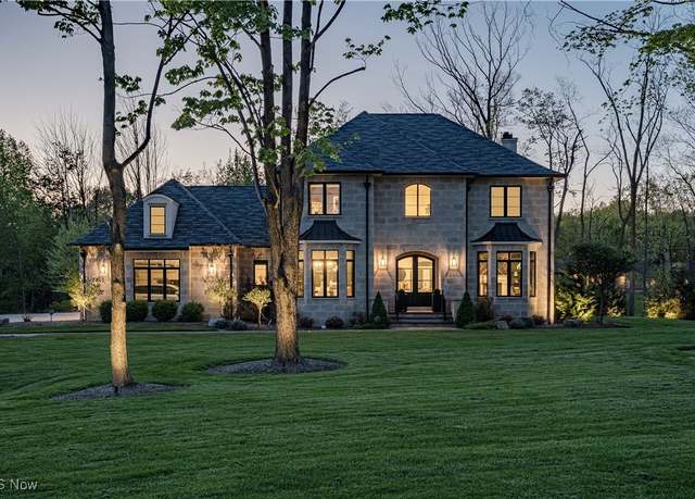 Property at 2640 Heritage Ln, Pepper Pike, OH 44124, 4 beds, 5.5 baths