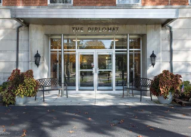Property at 18975 Van Aken Blvd #403, Shaker Heights, OH 44122, 2 beds, 2.5 baths