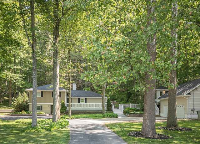 Property at 376 Miles Rd, Chagrin Falls, OH 44022, 3 beds, 2 baths