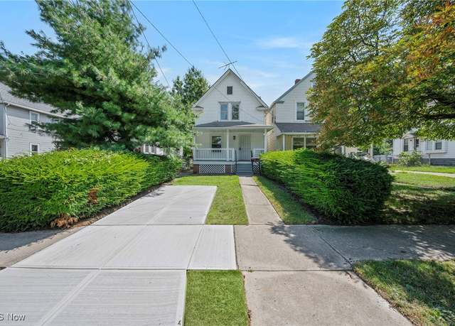 Property at 1621 Lakewood Ave, Lakewood, OH 44107, 3 beds, 2.5 baths