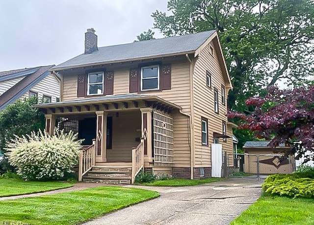 Property at 3622 W 148th St, Cleveland, OH 44111, 3 beds, 1.5 baths