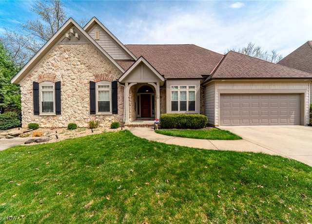 Property at 1 Riverside Dr, Rocky River, OH 44116, 4 beds, 3 baths