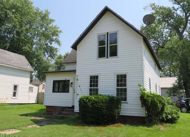 Property at 687 Madison St, Conneaut, OH 44030, 3 beds, 1 bath
