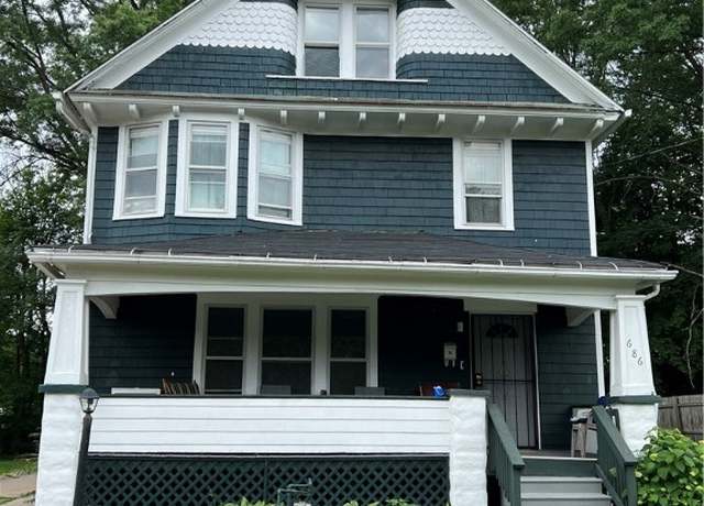 Property at 686 East Ave, Akron, OH 44320, 4 beds, 2 baths