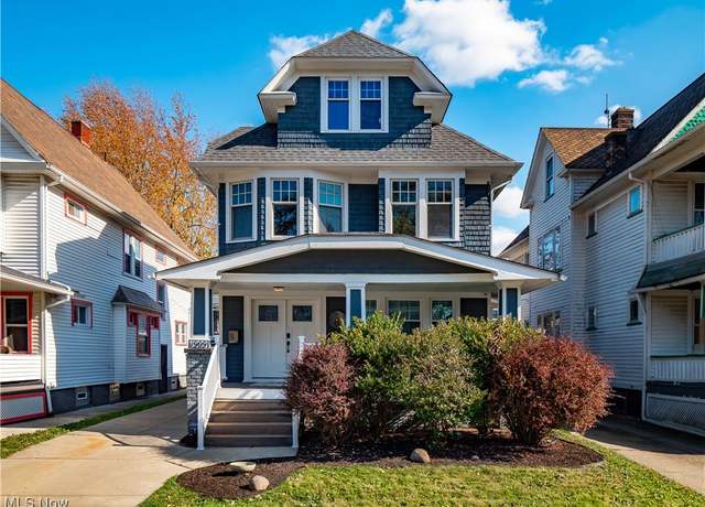 Property at 1909 W 74th St, Cleveland, OH 44102, 3 beds, 2.5 baths