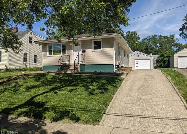 Property at 871 Chinook Ave, Akron, OH 44305, 3 beds, 1 bath
