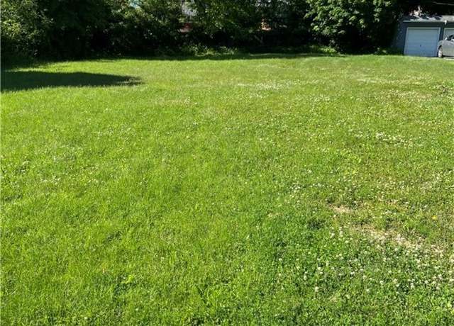 Property at 3315 Yorkshire Rd, Cleveland Heights, OH 44118