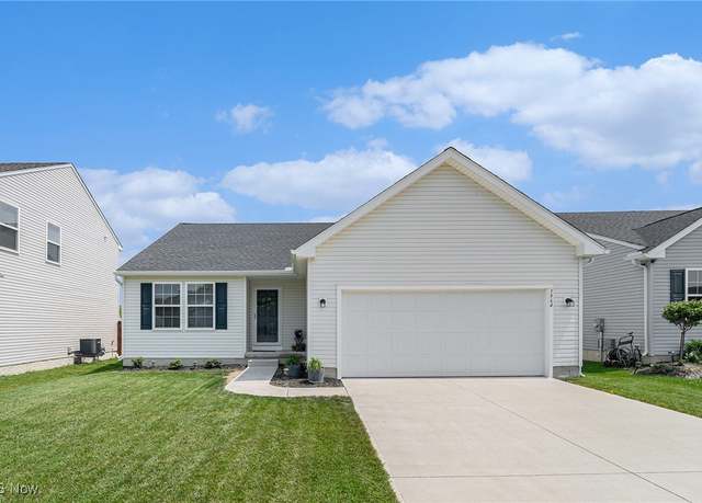 Property at 3964 Primrose Way, Lorain, OH 44053, 2 beds, 2 baths