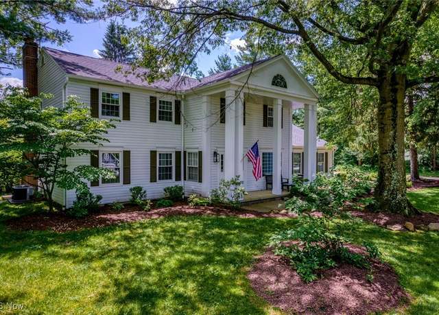 Property at 2456 Danbury Ln, Hudson, OH 44236, 4 beds, 2.5 baths