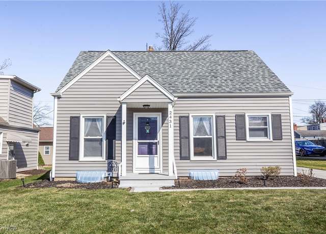 Property at 2431 Shaw Ave, Cuyahoga Falls, OH 44223, 3 beds, 1 bath