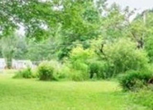 Property at 8377 Valley View Rd, Macedonia, OH 44056