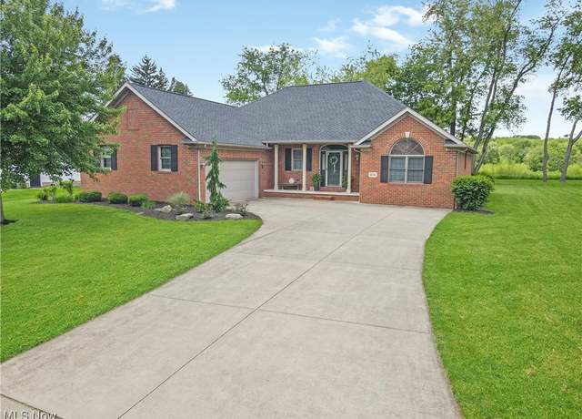 Property at 1135 Wheaton Cir NE, Massillon, OH 44646, 3 beds, 2 baths